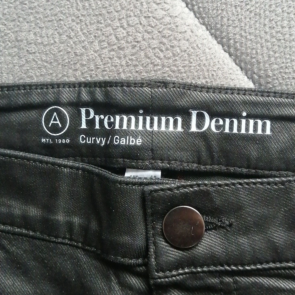 NWT Curvy-Fit Black Coated High-rise Flared Leg Jeans Plus Size - Picture 3 of 14